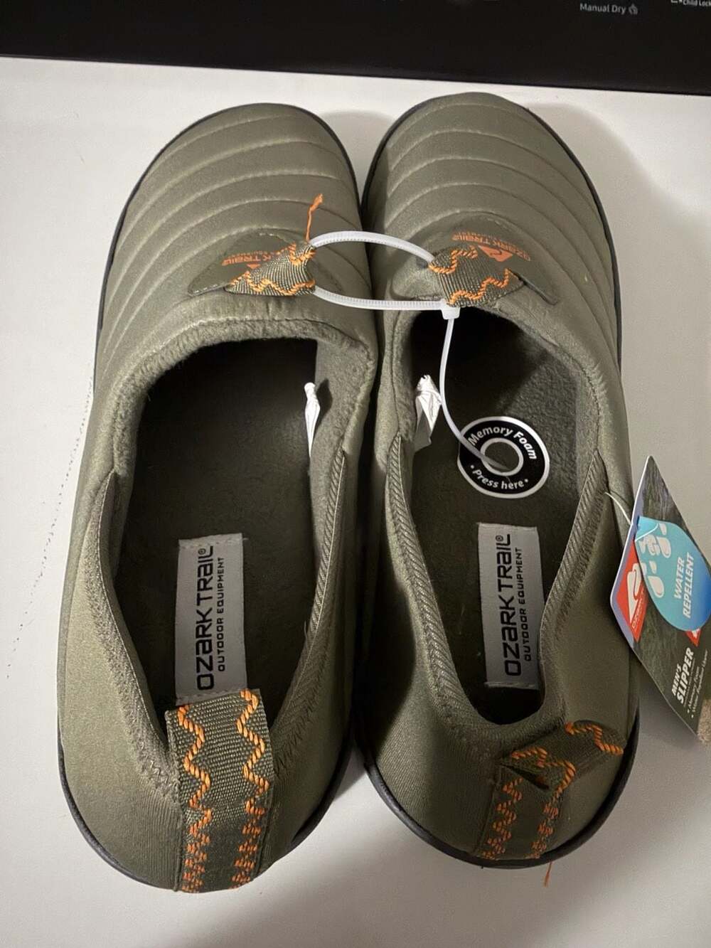 Ozark Trail Men's Puffer Slipper, Size 11, Olive - Picture 5 of 6